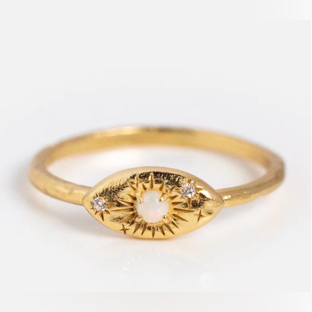 Local Eclectic Opal Amulet Ring